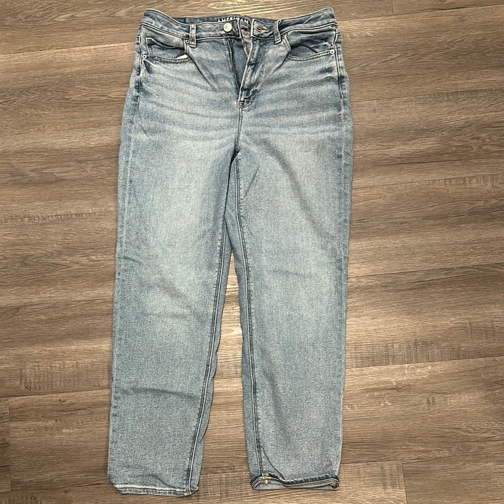 American eagle straight ankle jeans